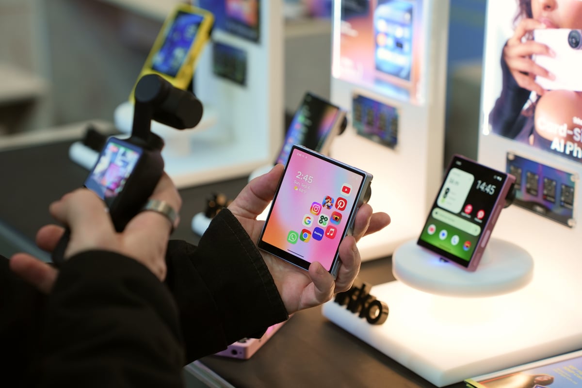 iKKO MindOne at IFA 2026: A Card-Sized AI Smartphone with Android and a Dedicated AI OS